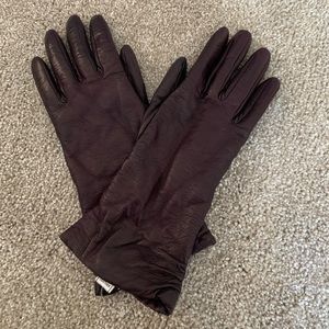 Womens genuine leather gloves with cashmere lining
